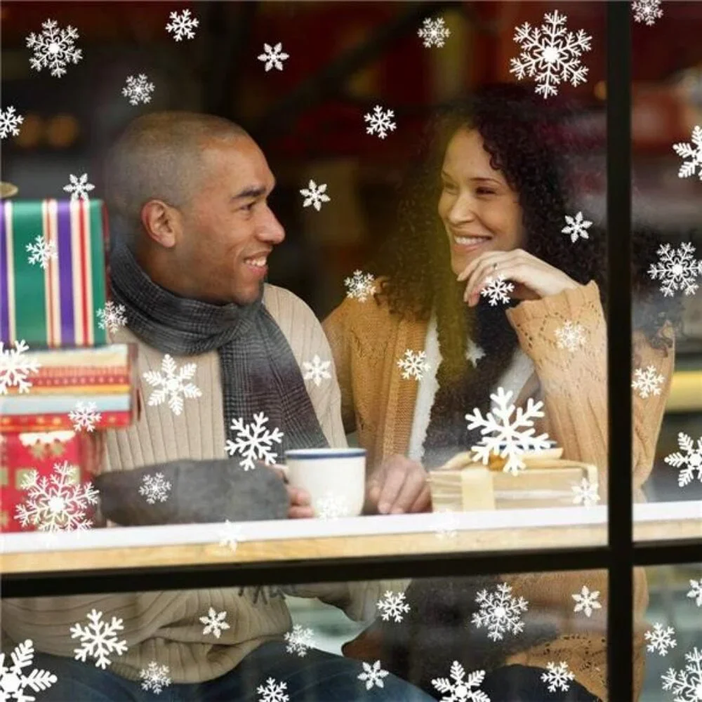 New‎ 135Pcs Snowflake Window Clings, Static Christmas Decals for Holiday Decor